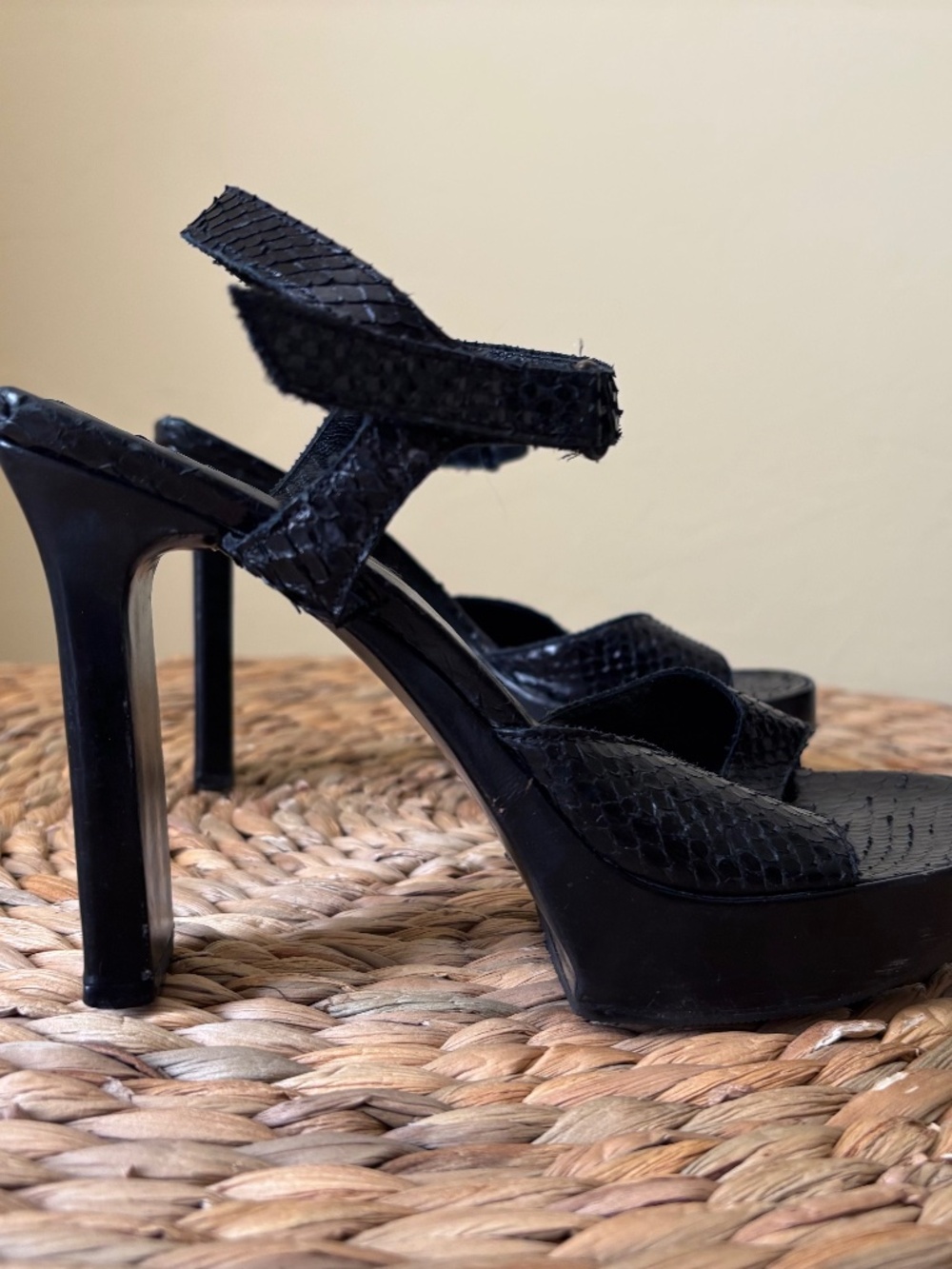 GIANNI BRAVO Black Snakeskin Leather Open Toe Platform MULE Ankle Strap 7 ITALY